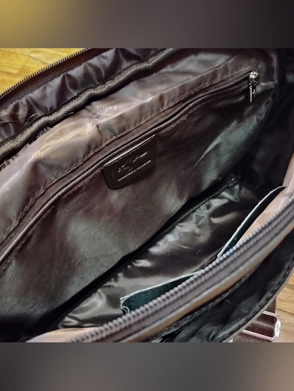 Kangaroo Kingdom Brown Leather Mens Messenger Bag. - Picture 7 of 12